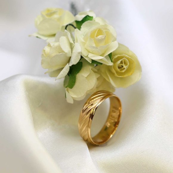 10 K Gold wedding Band 6mm , white gold, yellow gold, rose gold, engagement - Picture 4 of 4